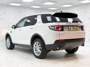 LAND ROVER DISCOVERY SPORT 2.0 TD4 SE Tech SUV 5dr Diesel Auto 4WD Euro 6 (s/s) (180 ps)