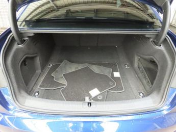 AUDI A4 2.0 TFSI S line Saloon 4dr Petrol S Tronic Euro 6 (s/s) (190 ps)