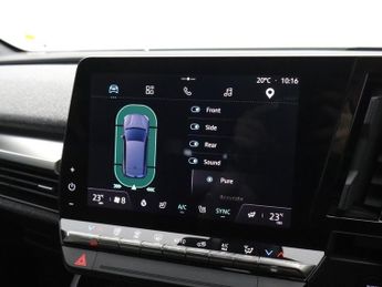 RENAULT 11 60kWh launch edition Hatchback 5dr Electric Auto (220 ps)