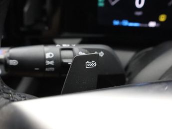 RENAULT 11 60kWh launch edition Hatchback 5dr Electric Auto (220 ps)