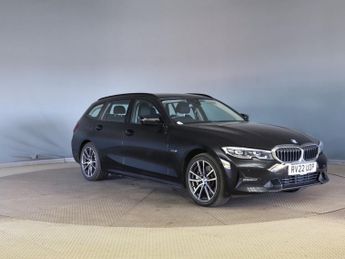 BMW 330 2.0 330e 12kWh Sport Pro Touring 5dr Petrol Plug-in Hybrid Auto 