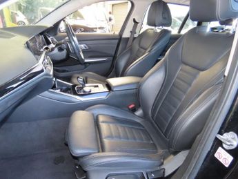 BMW 3 SERIES 2.0 330e 12kWh Sport Pro Touring 5dr Petrol Plug-in Hybrid Auto 