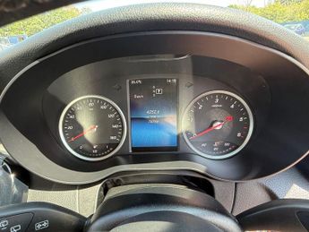MERCEDES-BENZ C CLASS 2.0 C220d SE Estate 5dr Diesel G-Tronic+ Euro 6 (s/s) (194 ps)