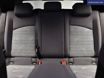 VOLKSWAGEN ID.3 Pro Performance 58kWh Life Hatchback 5dr Electric Auto (204 ps)