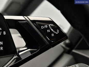 VOLKSWAGEN ID.3 Pro Performance 58kWh Life Hatchback 5dr Electric Auto (204 ps)