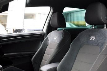 VOLKSWAGEN GOLF 2.0 TSI R Hatchback 3dr Petrol DSG 4Motion Euro 6 (s/s) (300 ps)