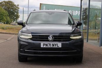 VOLKSWAGEN TIGUAN 2.0 TDI Life SUV 5dr Diesel DSG Euro 6 (s/s) (150 ps)