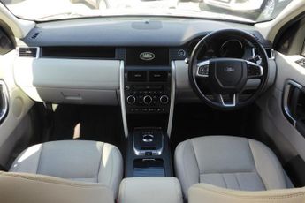 LAND ROVER DISCOVERY SPORT 2.0 TD4 HSE SUV 5dr Diesel Auto 4WD Euro 6 (s/s) (180 ps)