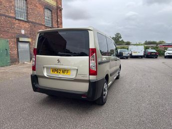 PEUGEOT EXPERT TEPEE 2.0 HDi Comfort L1 MPV 5dr Diesel Automatic (5/6 seats) (199 g/k