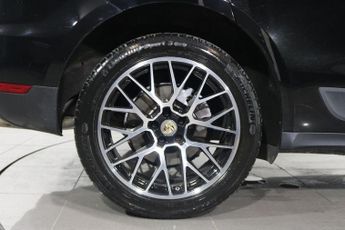 PORSCHE MACAN 3.0 TD V6 S SUV 5dr Diesel PDK 4WD Euro 6 (s/s) (258 ps)