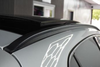 MERCEDES-BENZ GLA 2.1 GLA220d AMG Line (Premium Plus) SUV 5dr Diesel 7G-DCT 4MATIC