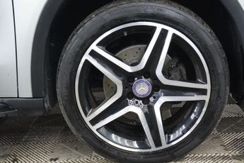 MERCEDES-BENZ GLA 2.1 GLA220d AMG Line (Premium Plus) SUV 5dr Diesel 7G-DCT 4MATIC