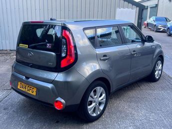 KIA SOUL 1.6 CRDi Connect Plus SUV 5dr Diesel Manual Euro 5 (126 bhp)