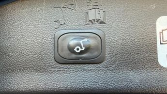 FORD KUGA 2.0 TDCi EcoBlue ST-Line Edition SUV 5dr Diesel Powershift AWD E