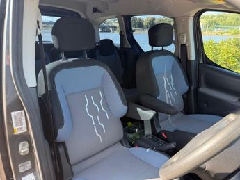 PEUGEOT PARTNER TEPEE 1.6 VTi Tepee S MPV 5dr Petrol Manual (169 g/km, 120 bhp)