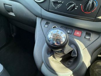 PEUGEOT PARTNER TEPEE 1.6 VTi Tepee S MPV 5dr Petrol Manual (169 g/km, 120 bhp)