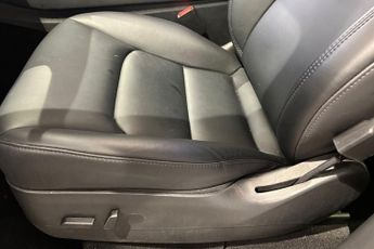 TESLA MODEL Y (Dual Motor) Long Range SUV 5dr Electric Auto 4WDE (384 bhp) Exp