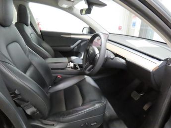 TESLA MODEL Y (Dual Motor) Long Range SUV 5dr Electric Auto 4WDE (384 bhp) Exp