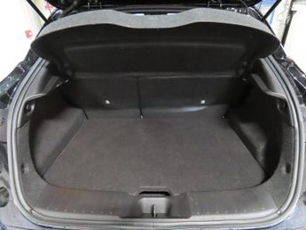 NISSAN JUKE 1.6 N-Connecta SUV 5dr Petrol Hybrid Auto Euro 6 (143 ps)