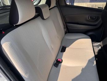 TOYOTA VITZ 1.0 Automatic Petrol Hatchback Silver 5dr