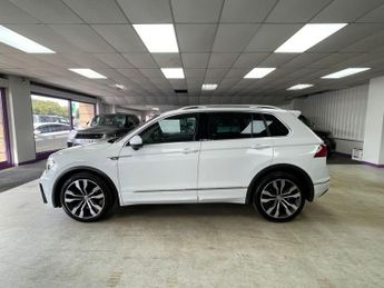 VOLKSWAGEN TIGUAN 2.0 TDI R-Line Tech SUV 5dr Diesel Manual Euro 6 (s/s) (150 ps)