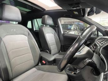 VOLKSWAGEN TIGUAN 2.0 TDI R-Line Tech SUV 5dr Diesel Manual Euro 6 (s/s) (150 ps)