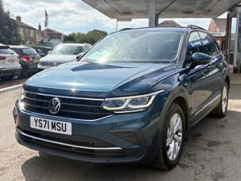 VOLKSWAGEN TIGUAN 1.4 TSI 13kWh Life SUV 5dr Petrol Plug-in Hybrid DSG Euro 6 (s/s