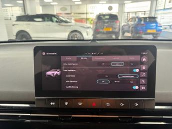 MG MG4 64kWh SE Long Range Hatchback 5dr Electric Auto (203 ps)