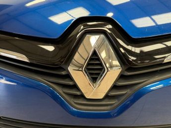 RENAULT CLIO 0.9 TCe Dynamique S Nav Hatchback 5dr Petrol Manual Euro 6 (s/s)