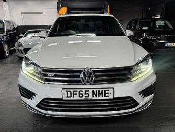 VOLKSWAGEN TOUAREG 3.0 TDI V6 BlueMotion Tech R-Line SUV 5dr Diesel Tiptronic 4WD E