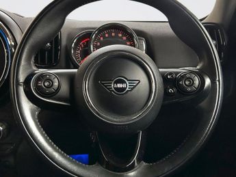 MINI COUNTRYMAN 1.5 Cooper Classic SUV 5dr Petrol Steptronic Euro 6 (s/s) (136 p