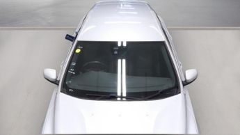 VOLVO V40 1.5 T3 GPF R-Design Pro Hatchback 5dr Petrol Auto Euro 6 (s/s) (