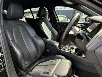 BMW 1 SERIES 1.5 118i M Sport Hatchback 5dr Petrol DCT Euro 6 (s/s) (140 ps)