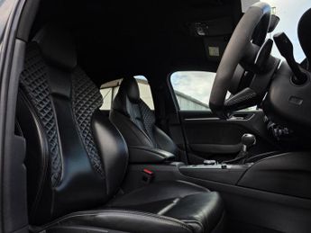 AUDI RS3 2.5 TFSI Saloon 4dr Petrol S Tronic quattro Euro 6 (s/s) (400 ps