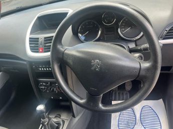 PEUGEOT 207 1.4 S Hatchback 5dr Petrol Manual (150 g/km, 75 bhp)