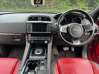 JAGUAR F-PACE 2.0 P250i R-Sport SUV 5dr Petrol Auto AWD Euro 6 (s/s) (250 ps)