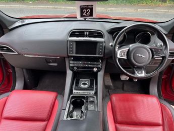 JAGUAR F-PACE 2.0 P250i R-Sport SUV 5dr Petrol Auto AWD Euro 6 (s/s) (250 ps)