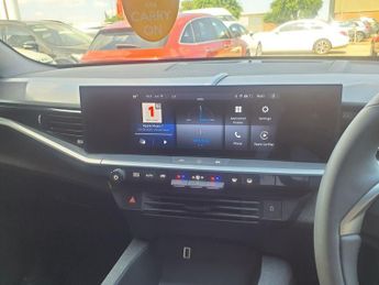 VAUXHALL GRANDLAND 1.2 Design SUV 5dr Petrol Hybrid e-DCT Euro 6 (s/s) (136 ps)