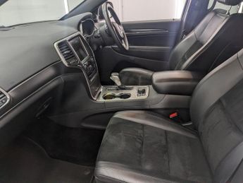JEEP GRAND CHEROKEE 3l 5dr Auto 247 BHP