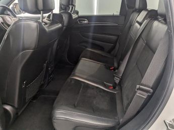 JEEP GRAND CHEROKEE 3l 5dr Auto 247 BHP