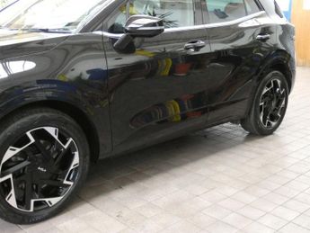 KIA SPORTAGE 1.6 T-GDi 13.8kWh GT-Line SUV 5dr Petrol Plug-in Hybrid Auto AWD