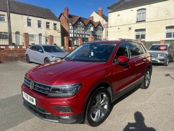 VOLKSWAGEN TIGUAN 2.0 TDI SEL SUV 5dr Diesel DSG 4Motion Euro 6 (s/s) (150 ps)