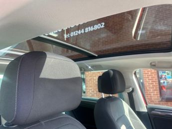 VOLKSWAGEN TIGUAN 2.0 TDI SEL SUV 5dr Diesel DSG 4Motion Euro 6 (s/s) (150 ps)