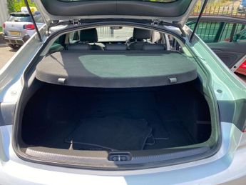 VAUXHALL INSIGNIA 2.0 Turbo D BlueInjection Elite Nav Grand Sport 5dr Diesel Autom