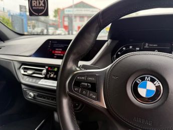 BMW 1 SERIES 1.5 118i M Sport Hatchback 5dr Petrol DCT Euro 6-FINISHED IN BLA