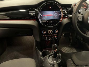 MINI HATCH 2.0 Cooper S Classic Hatchback 3dr Petrol Steptronic Euro 6 (s/s