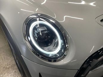 MINI HATCH 2.0 Cooper S Classic Hatchback 3dr Petrol Steptronic Euro 6 (s/s
