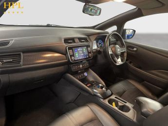NISSAN LEAF 40kWh N-Connecta Hatchback 5dr Electric Auto (150 ps)