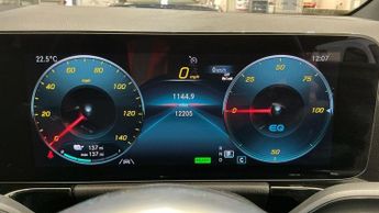 MERCEDES-BENZ EQA EQA 300 66.5kWh AMG Line SUV 5dr Electric Auto 4MATIC (228 ps)