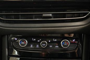 VAUXHALL GRANDLAND X 1.2 Turbo Ultimate SUV 5dr Petrol Auto Euro 6 (s/s) (130 ps) 360